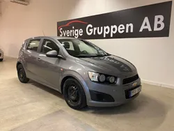 Grå Begagnad 2012 Chevrolet Aveo Halvkombi | 39 900 kr (Marknadspris)