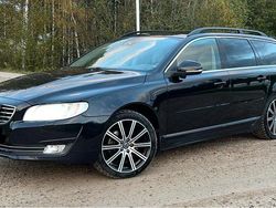 Svart Begagnad 2015 Volvo V70 Kombi | 116 000 kr (Marknadspris)