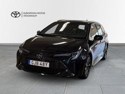 Svart Begagnad 2022 Toyota Corolla Sport Kombi | 299 900 kr (Marknadspris)