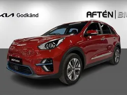 Röd Begagnad 2021 Kia e-Niro 2 SUV | 279 800 kr (Marknadspris)
