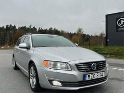 Grå Begagnad 2013 Volvo V70 Momentum Kombi | 65 000 kr (Bra pris)