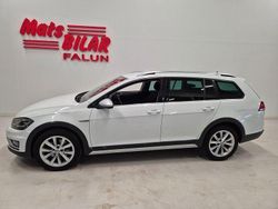 Vit Begagnad 2017 VW Golf Alltrack Kombi | 189 900 kr (Lite dyr)