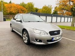 Silver Begagnad 2009 Subaru Legacy Sedan | 59 000 kr (Marknadspris)