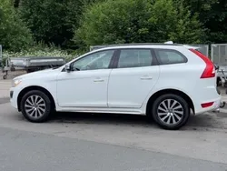 Vit Begagnad 2012 Volvo XC60 R-Design SUV | 45 000 kr (Superpris)