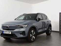 Grå Begagnad 2022 Volvo XC40 Core SUV | 329 800 kr