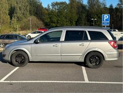 Grå Begagnad 2008 Opel Astra Kombi | 14 000 kr (Marknadspris)