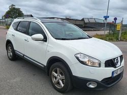Vit Begagnad 2011 Nissan Qashqai +2 SUV | 59 900 kr (Marknadspris)