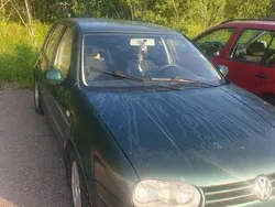 Grön Begagnad 2000 VW Golf IV Trendline Halvkombi | 5 000 kr (Superpris)