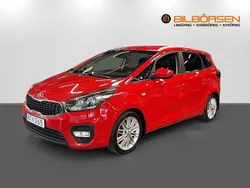 Röd Begagnad 2017 Kia Carens Comfort Minibuss | 159 900 kr