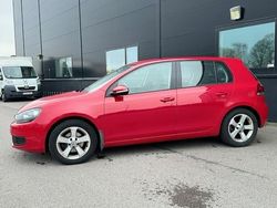 Röd Begagnad 2012 VW Golf VII Halvkombi | 59 900 kr (Marknadspris)