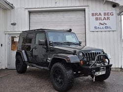 Svart Begagnad 2012 Jeep Wrangler Unlimited Sahara SUV | 299 000 kr