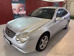 Ljusgrå Begagnad 2003 Mercedes C180 Sportkupé | 29 900 kr (Bra pris)