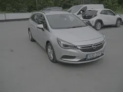 Grå Begagnad 2018 Opel Astra Enjoy Kombi | 75 000 kr (Marknadspris)