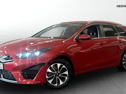 Röd (red) Begagnad 2022 Kia Ceed Advance Kombi | 229 900 kr (Marknadspris)