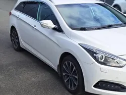 Vit Begagnad 2016 Hyundai i40 Kombi | 90 000 kr (Dyr)