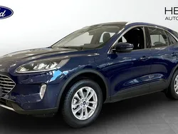 Blå (blue) Begagnad 2022 Ford Kuga Titanium SUV | 269 900 kr (Marknadspris)