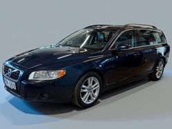 Blå (blåmetallic) Begagnad 2012 Volvo V70 Momentum Kombi | 109 900 kr (Marknadspris)