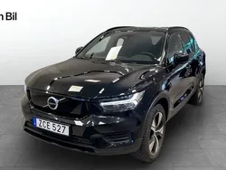 Svart Begagnad 2022 Volvo XC40 Core SUV | 319 900 kr