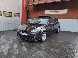 Svart Begagnad 2009 Renault Clio R.S. Halvkombi | 47 900 kr (Marknadspris)