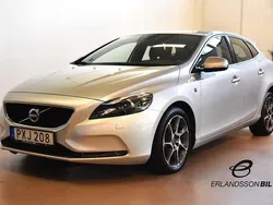 Silver Begagnad 2015 Volvo V40 Ocean Race Kombi | 174 900 kr (Marknadspris)