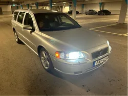 Silver Begagnad 2005 Volvo V70 Summum Kombi | 30 000 kr (Bra pris)