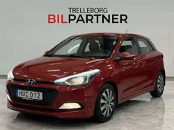 Röd Begagnad 2015 Hyundai i20 Halvkombi | 54 900 kr