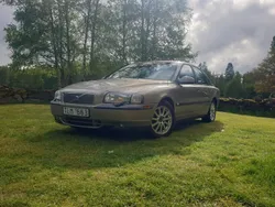 Brun Begagnad 2002 Volvo S80 Sedan | 35 000 kr (Lite dyr)