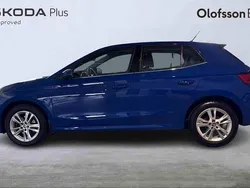 Blå Begagnad 2022 Skoda Fabia Halvkombi | 209 000 kr