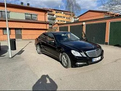 Svart Begagnad 2012 Mercedes E200 Classic Sedan | 139 000 kr (Lite dyr)