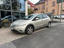Silver Begagnad 2006 Honda Civic Sport Halvkombi | 32 500 kr (Lite dyr)