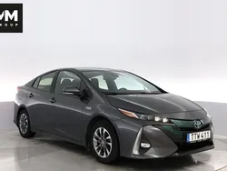 Mörkgrå Begagnad 2018 Toyota Prius Plug-in Hybrid Executive Halvkombi | 219 900 kr (Marknadspris)