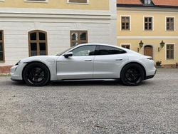 Vit Begagnad 2021 Porsche Taycan 4S Sedan | 699 000 kr
