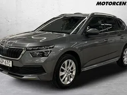 Grå Begagnad 2022 Skoda Kamiq SUV | 219 000 kr (Marknadspris)