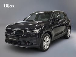 Svart Begagnad 2024 Volvo XC40 Core SUV | 354 900 kr (Marknadspris)