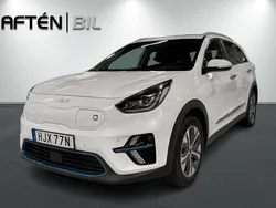 Vit (snow white pearl metallic) Begagnad 2021 Kia e-Niro Advance SUV | 279 800 kr (Lite dyr)
