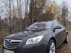 Grå Begagnad 2013 Opel Insignia Cosmo Kombi | 59 900 kr (Marknadspris)