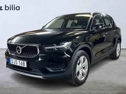 Svart Begagnad 2022 Volvo XC40 SUV | 309 900 kr