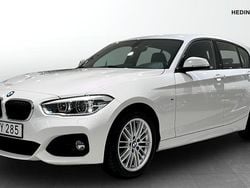 Vit (white) Begagnad 2019 BMW 120 M Sport Halvkombi | 214 900 kr (Bra pris)