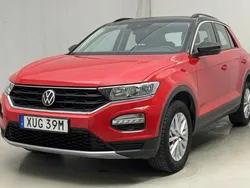 Röd Begagnad 2021 VW T-Roc SUV | 179 800 kr