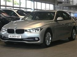 Silver Begagnad 2015 BMW 318 Sport Line Sedan | 159 000 kr (Marknadspris)