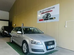 Silver Begagnad 2011 Audi A3 Sportback Attraction Halvkombi | 74 900 kr (Marknadspris)