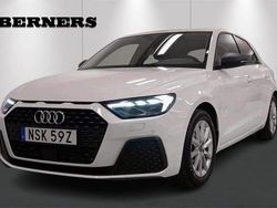 Vit Begagnad 2025 Audi A1 Sportback Proline Halvkombi | 239 900 kr (Marknadspris)