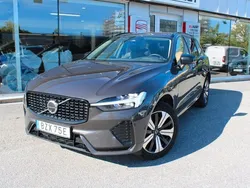 Grå Begagnad 2023 Volvo XC60 Plus SUV | 389 900 kr (Superpris)