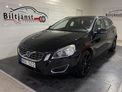 Svart Begagnad 2012 Volvo V60 Momentum Kombi | 109 900 kr (Marknadspris)