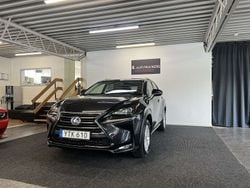 Svart Begagnad 2017 Lexus NX300h Executive Line SUV | 249 900 kr (Marknadspris)