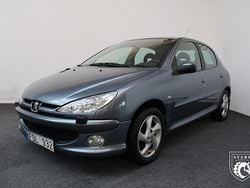 Mörkgrå Begagnad 2006 Peugeot 206 Halvkombi | 29 900 kr (Lite dyr)
