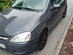 Blå Begagnad 2006 Opel Corsa Halvkombi | 21 000 kr (Marknadspris)