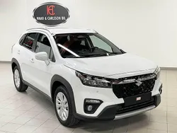 Vit Ny 2025 Suzuki SX4 S-Cross SUV | 341 800 kr (Lite dyr)