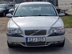 Ljusgrå (grå) Begagnad 2001 Volvo S80 Sedan | 23 900 kr (Marknadspris)