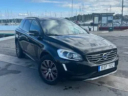 Svart Begagnad 2017 Volvo XC60 Momentum SUV | 195 000 kr (Bra pris)